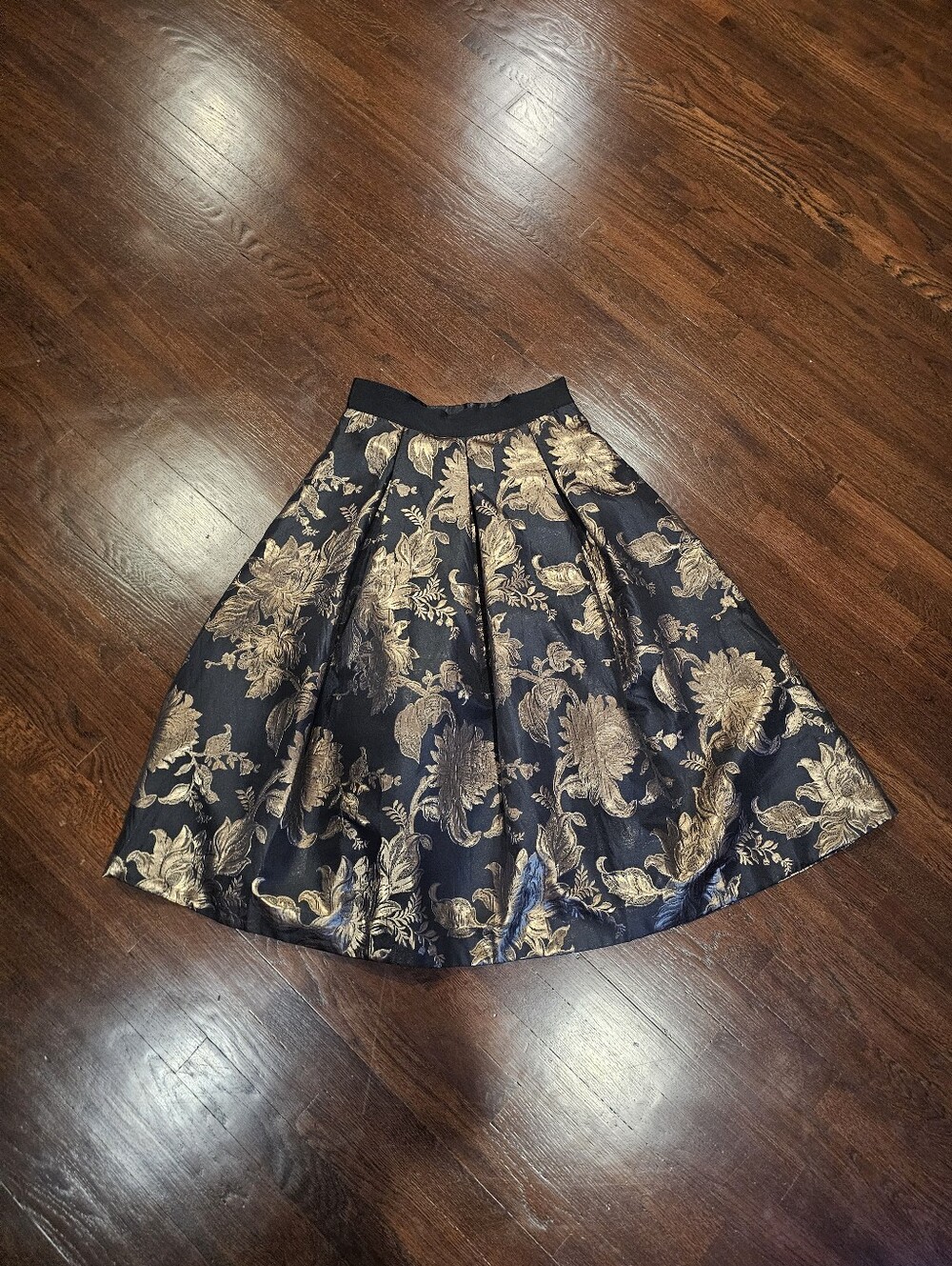 White House Black Market Black & Gold Floral Circle Skirt